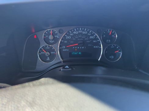 Certified 2024 Chevrolet Express 2500 w/ Driver Convenience Package image 15