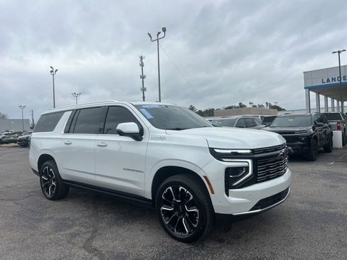 Certified 2025 Chevrolet Suburban High Country image 1