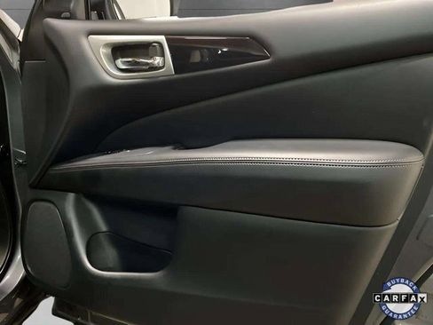 Used 2019 Nissan Pathfinder SV image 25