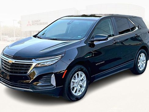 Used 2024 Chevrolet Equinox LT image 1