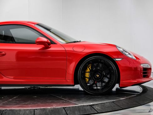 Used 2014 Porsche 911 Turbo S AWD/4WD image 27