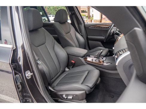 Used 2019 BMW X3 xDrive30i w/ Driving Assistance Package AWD/4WD image 16