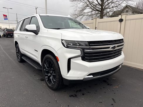 Used 2022 Chevrolet Tahoe LT w/ Luxury Package image 2