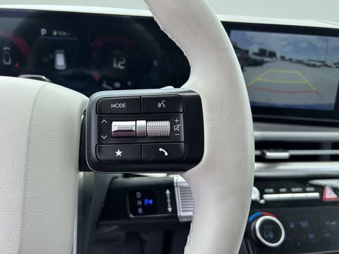 New 2026 Hyundai Santa Fe SEL FWD image 32