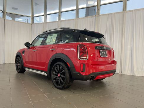 Used 2022 MINI Cooper Countryman Oxford Edition image 3