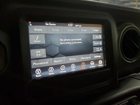Used 2023 Jeep Wrangler Sport AWD/4WD image 37