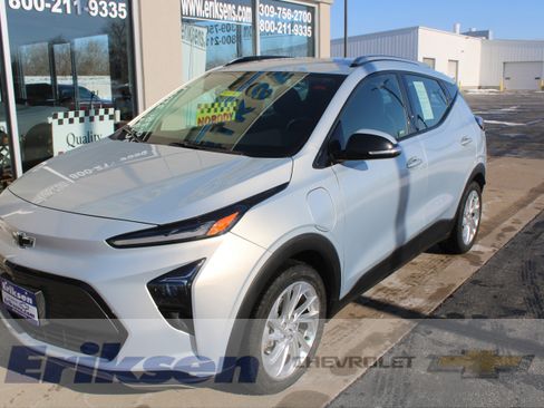 Certified 2023 Chevrolet Bolt EUV LT w/ Comfort Package image 1