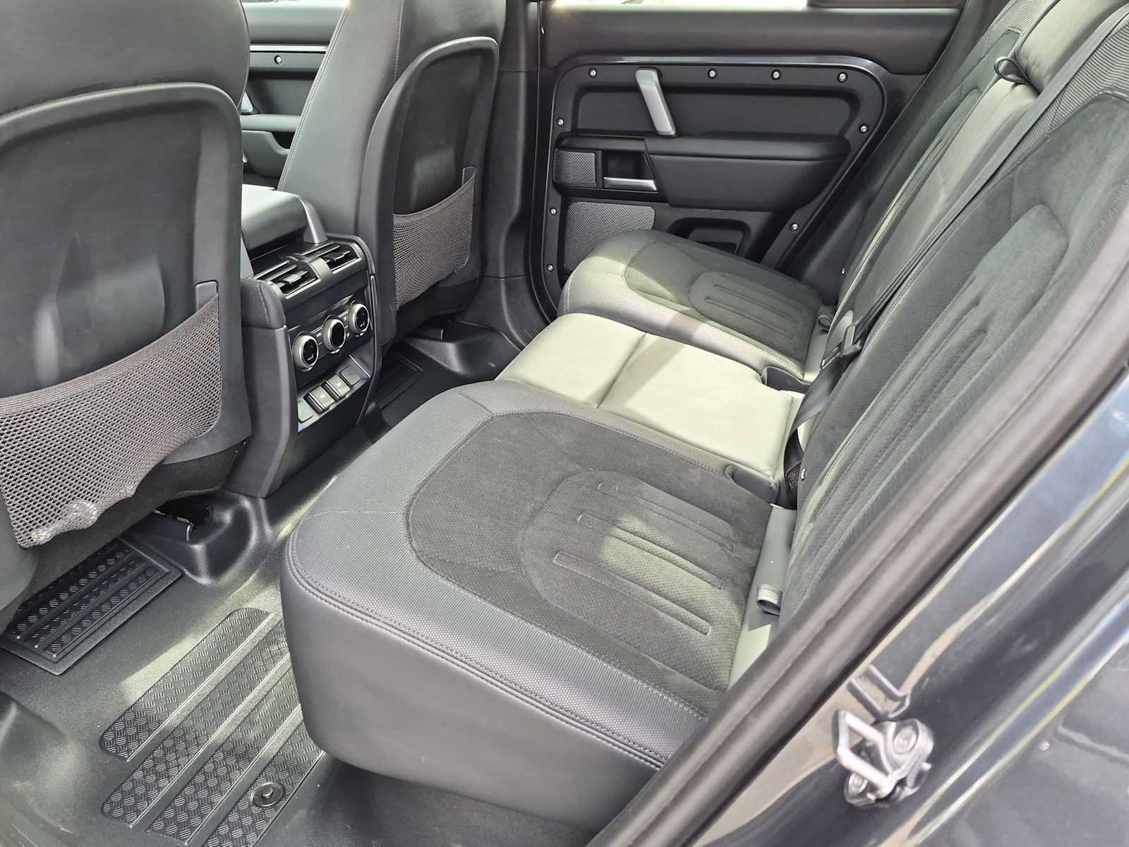Used 2024 Land Rover Defender 110 Carpathian Edition AWD/4WD image 21