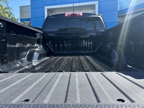 Used 2024 Chevrolet Colorado Z71 w/ Advanced Trailering Package AWD/4WD image 28