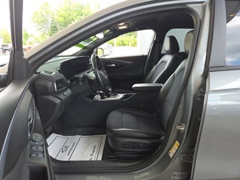 Used 2024 Buick Envista Sport Touring w/ Convenience I Package FWD image 22