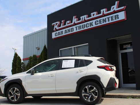 Used 2024 Subaru Crosstrek 2.0i Premium image 7