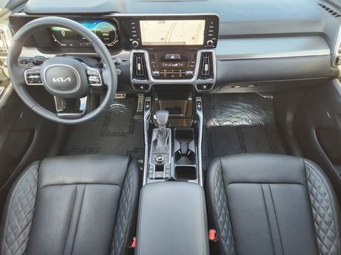 Certified 2023 Kia Sorento SX image 26