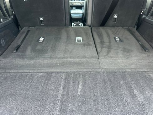 Used 2023 Nissan Pathfinder Platinum image 18