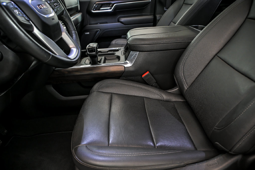 Used 2023 GMC Sierra 1500 SLT AWD/4WD image 14