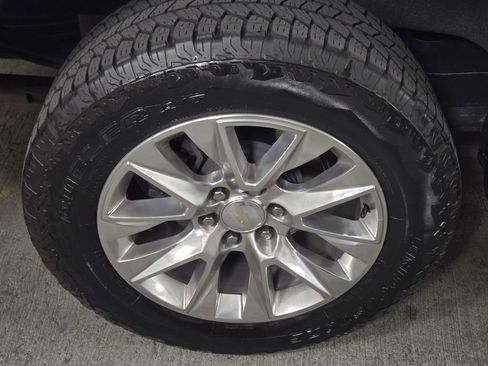 Used 2022 Chevrolet Silverado 1500 LTZ w/ Safety Package II image 10