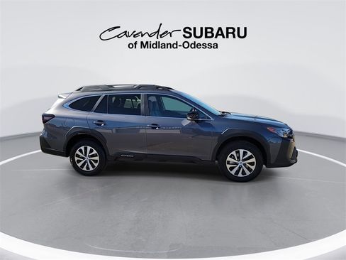 Used 2025 Subaru Outback Premium w/ Popular Package #1A image 9