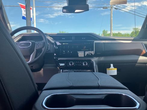 New 2026 GMC Sierra 1500 Denali AWD/4WD image 43