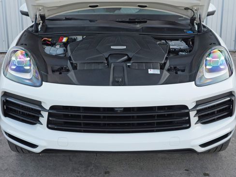 Used 2019 Porsche Cayenne image 7