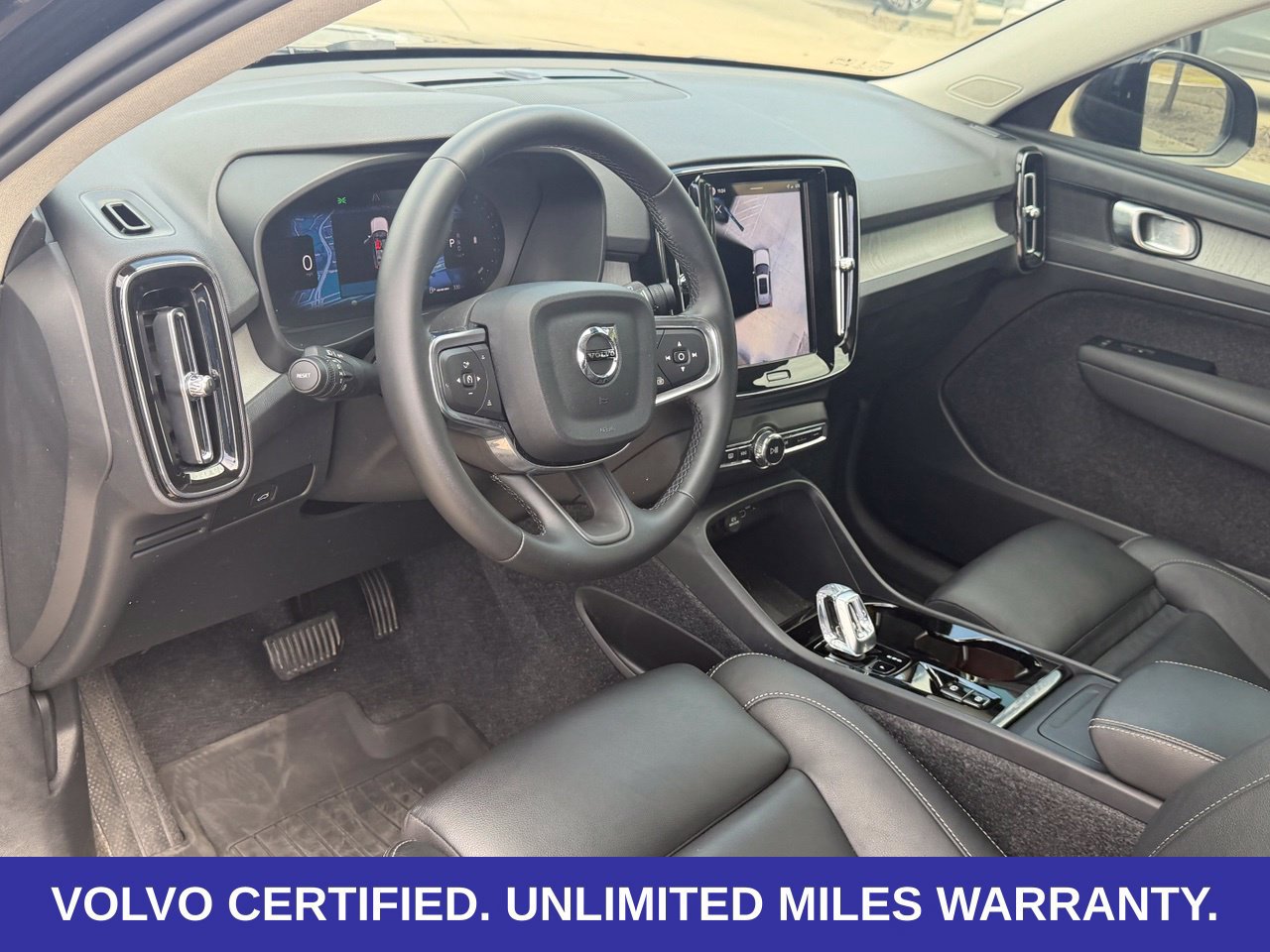 Certified 2026 Volvo XC40 B5 Plus AWD/4WD image 16
