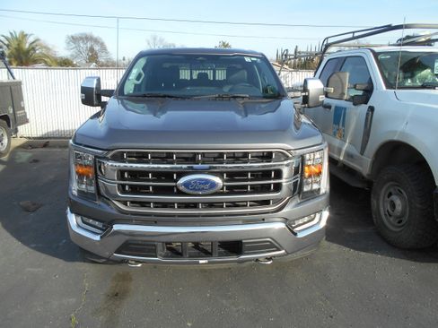 Used 2022 Ford F150 Lariat w/ Max Trailer Tow Package image 2