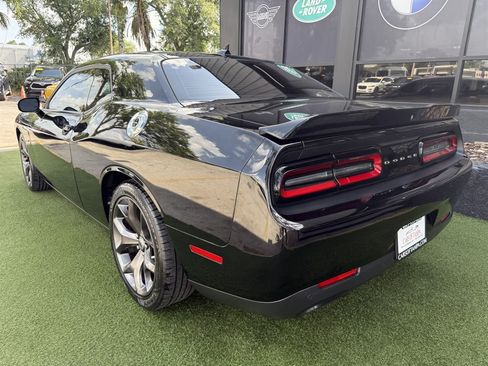 Used 2019 Dodge Challenger R/T w/ Cold Weather Group RWD image 4