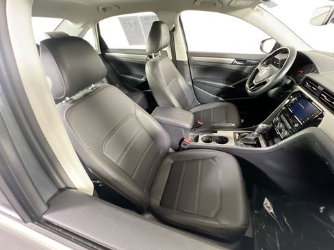 Used 2020 Volkswagen Passat 2.0T SE w/ Sunroof Package image 27