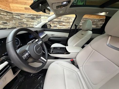 Certified 2025 Hyundai Tucson Limited image 16