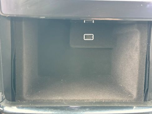 Used 2019 Chevrolet Traverse Premier w/ LPO, 'HIT The Road' Package image 24