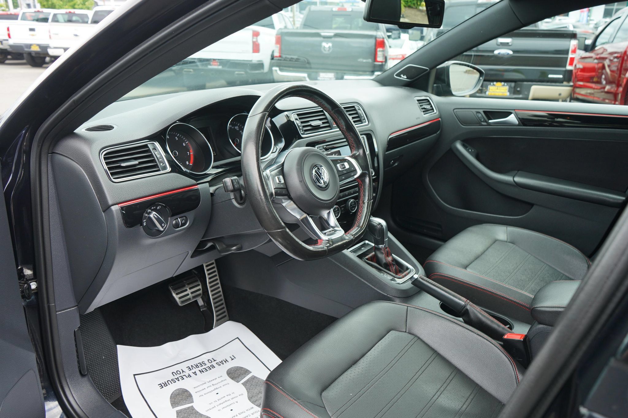 Used 2016 Volkswagen Jetta GLI SE FWD image 13