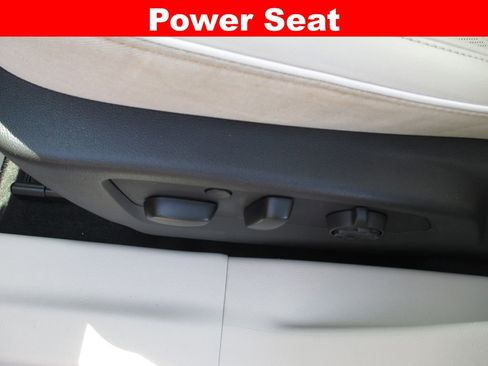 Used 2021 Buick Envision Avenir w/ Technology Package II image 26