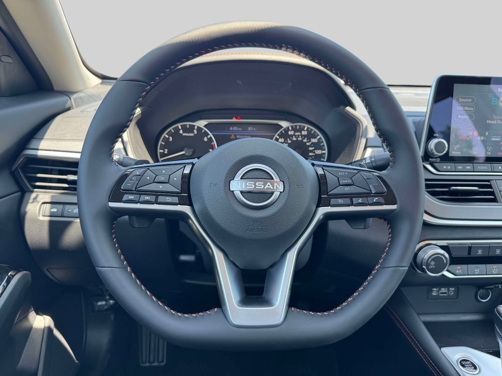 Certified 2025 Nissan Altima 2.5 SR FWD image 13