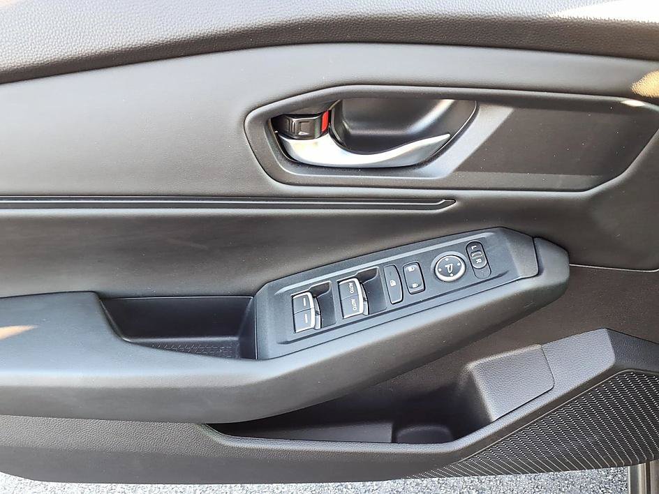 Certified 2024 Honda Accord EX image 10