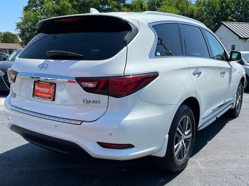Used 2019 INFINITI QX60 Luxe w/ Essential Package FWD image 8