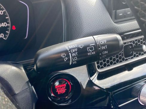 Used 2025 Honda Civic Sport image 31