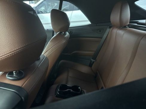 Used 2017 BMW 230i Convertible image 5