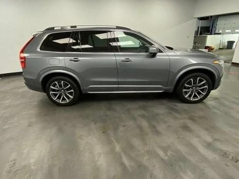 Used 2017 Volvo XC90 T6 Momentum w/ Vision Package AWD/4WD image 8