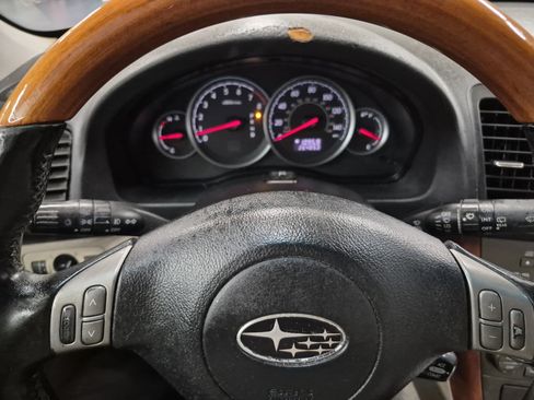 Used 2006 Subaru Outback 3.0R L.L. Bean AWD/4WD image 25