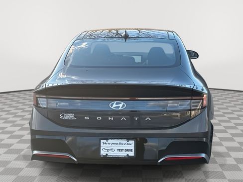 New 2025 Hyundai Sonata SEL FWD image 6