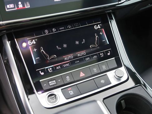 Used 2021 Audi Q7 3.0T Premium Plus image 18