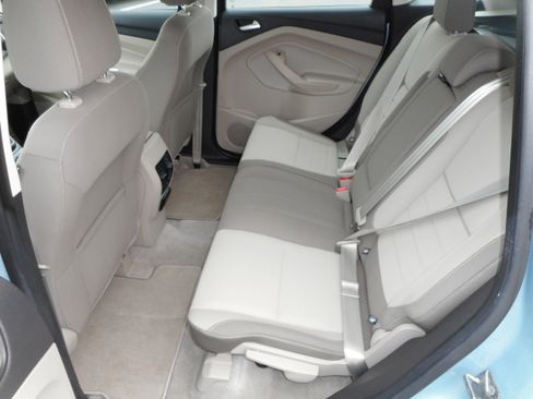 Used 2013 Ford C-MAX SE image 19