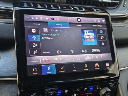 Used 2023 Jeep Grand Cherokee 4WD 4xe w/ Luxury Tech Group II image 35