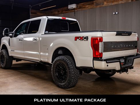 Used 2019 Ford F250 Platinum w/ Platinum Ultimate Package AWD/4WD image 7