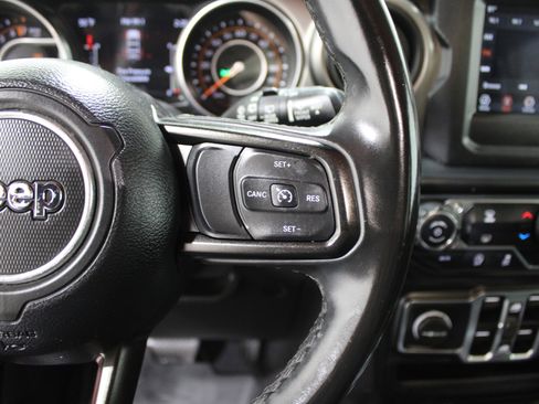 Used 2019 Jeep Wrangler Unlimited Sport S AWD/4WD image 10