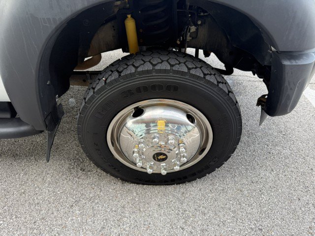 Used 2015 Ford F550 4x4 Regular Cab Super Duty image 15