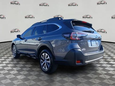 Used 2023 Subaru Outback Premium image 7