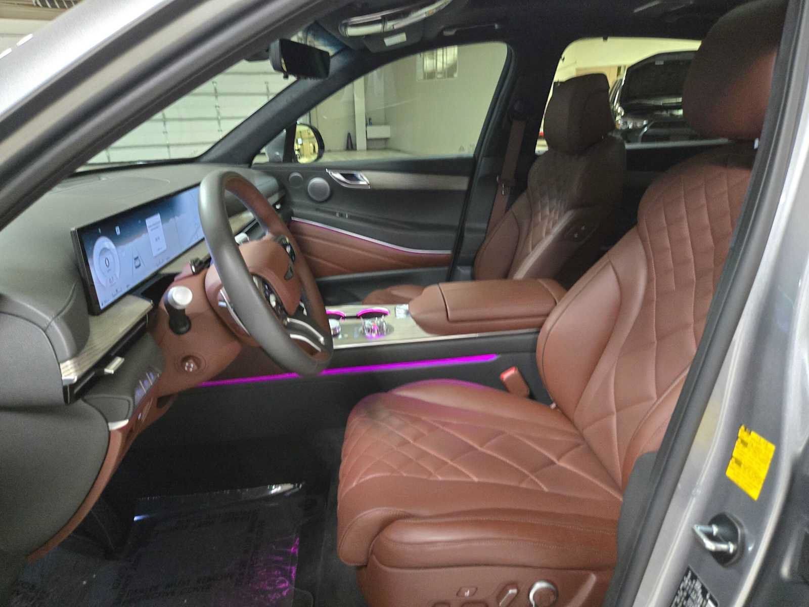 Used 2025 Genesis GV80 3.5T Prestige AWD/4WD image 19