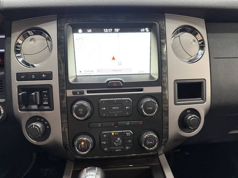 Used 2017 Ford Expedition Limited w/ Equipment Group 301A AWD/4WD image 28