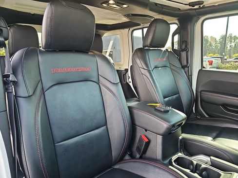 Used 2021 Jeep Wrangler Unlimited Rubicon w/ Xtreme Recon 35" Tire Package image 13