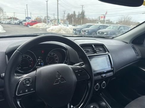 Used 2019 Mitsubishi Outlander Sport GT image 18