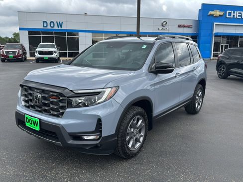 Used 2024 Honda Passport TrailSport image 7